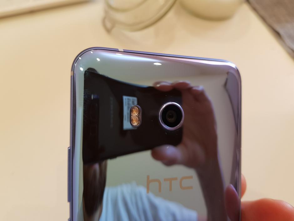 HTC U11