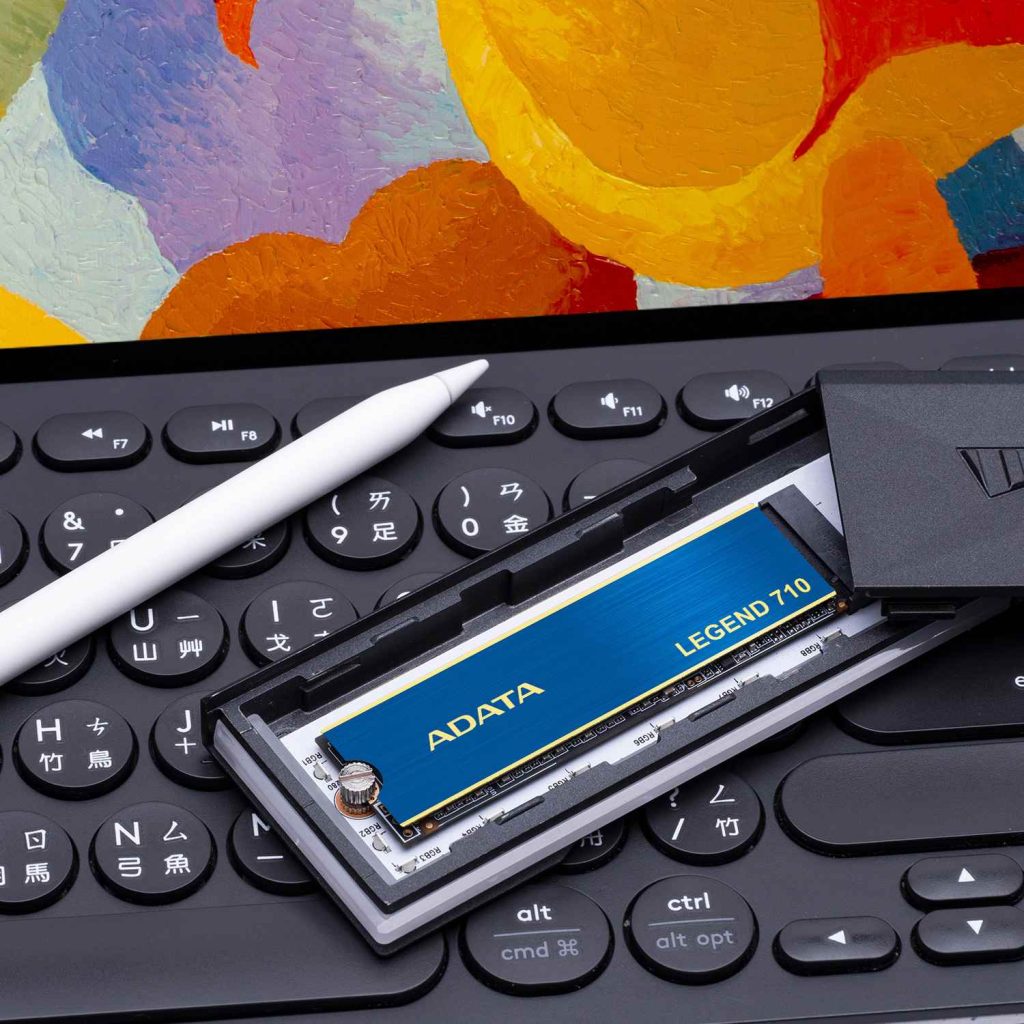 legend740_a4_1500x1500