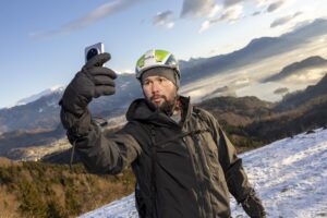 HONOR_Tony Bellew_Magic7 Series Launch_Paragliding